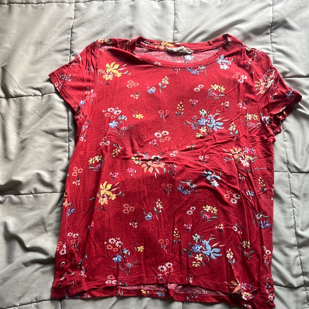 Red Flower Dressy Shirt😘